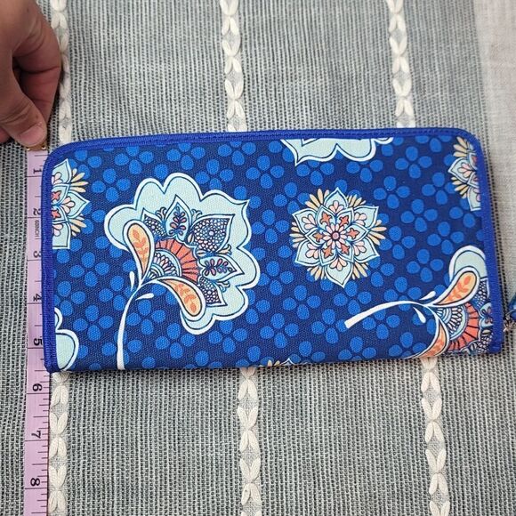 WELLSPRING Wristlet/Wallet - Picture 9 of 9